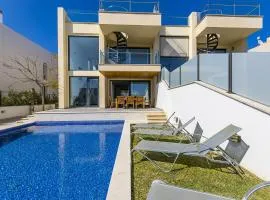 Villa Aqua