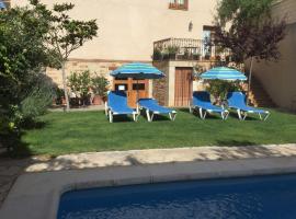 Hotel Castellote, hotell i Castellote