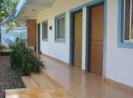 Hidden heart guest house, hotel i Candolim