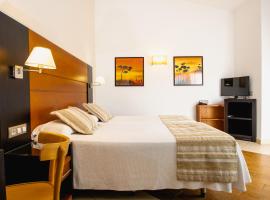HL Miraflor Suites Hotel, hotel en Playa del Inglés