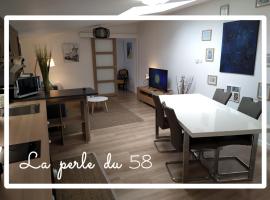 La perle du 58 - T2 Parking Wifi Terrasse CLIM, hotel v destinaci Rodez