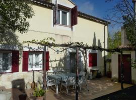 Casa Las Viñas, hotel in Fuentidueña