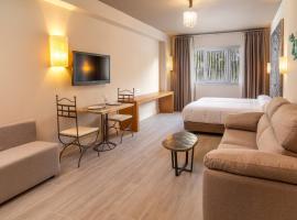 Apartamentos Sevilla Este by QHotels – hotel w Sewilli