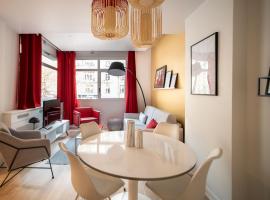 SUITE GIDE : au cœur de la Rive Gauche, neuf, design, 2/4 personnes, hotel near Rennes Metro Station, Paris