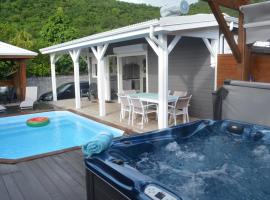 Les Lodges de Malendure, hotel v destinaci Bouillante