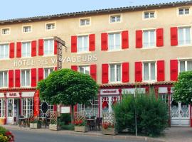 Hôtel des voyageurs, hotel with jacuzzis in Saint-Paulien