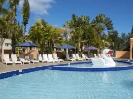 Riverview Holliday villa with River Views and Pool