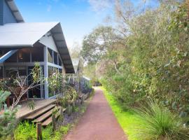 PEPPY TREE HOUSE, hotel en Dunsborough