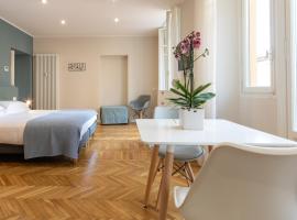 Aqualago casa vacanze - apartament B、ヴェルバーニアのホテル