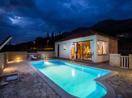 Holiday Home Lazuština Paradise