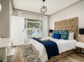 Brookes Hill Suites Luxury Apartment 124, hotel din Port Elizabeth