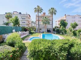 Pure Pool Sensation Apartment Sitges, spa hotel in Sitges