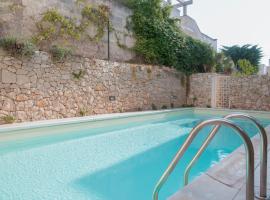 Apartment 2 With Pool And Sea View, hotel in Santa Maria al Bagno