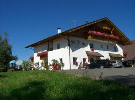 Gasthof St. Ulrich, hotel v destinaci Meltina