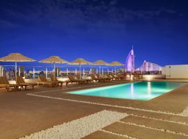 Lemon Tree Hotel, Jumeirah Dubai、ドバイのホテル
