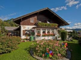 Gästehaus auf der Höhe, hotel in Keutschach am See