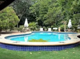 Praia do Forte Apartamento de Dois Quartos Charme e Conforto Dentro da Vila ! ATENÇÃO quartos conjugados