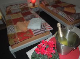 Penzion Cristal, hotel v destinaci Rossitz