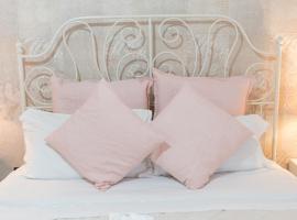 Laetitia Guest House32, hotel barat a Aversa