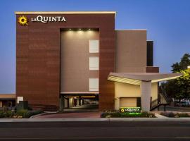 La Quinta by Wyndham Clovis CA, hotel em Clovis