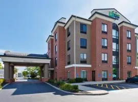 Holiday Inn Express Hotel & Suites Cleveland-Richfield by IHG