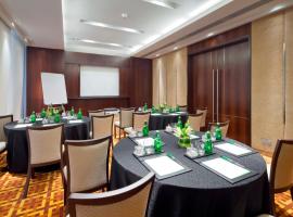 Holiday Inn Mumbai International Airport, an IHG Hotel, hotel malapit sa Chhatrapati Shivaji International Airport Mumbai - BOM, 