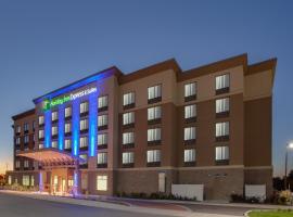 Holiday Inn Express & Suites Ottawa East-Orleans, an IHG Hotel, hotelli kohteessa Ottawa