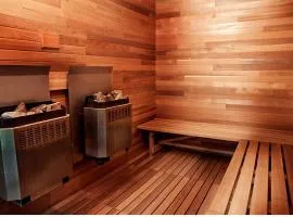 Holiday Inn Express & Suites Langley by IHG