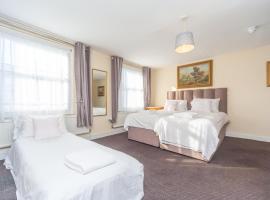 Black Lion, bed and breakfast en Surbiton