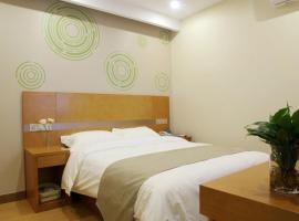 GreenTree Inn ShanghaiBaoshan District Tieshan Road Youyi Road Hotel, hótel í Baoshan