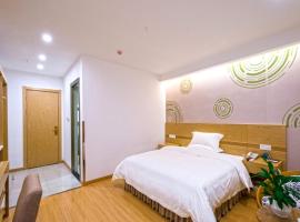 GreenTree Inn Anshun Xihang Road Business Hotel, hotel in Anshun