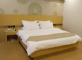 GreenTree Inn HuaiAn Area for development Shenzhen East Road Express Hotel