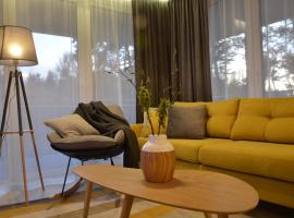 "11" SŁOŃCE WODA LAS - Apartament No11 Garaż w cenie, hotel en Kielce