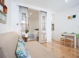 Downtown Flat - Metro and Tram28