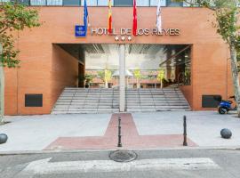Globales de los Reyes, отель в городе Сан-Себастиан-де-лос-Рейес
