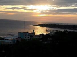 Casita Escondida - Incredible View, hotell i La Libertad