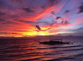 Marina Village – hotel w mieście Moalboal