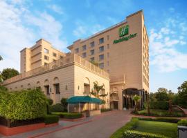 Holiday Inn Agra MG Road an IHG Hotel, מלון באגרה