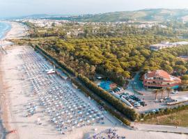Salinello Village, hotel a Tortoreto Lido