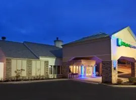 Holiday Inn Express Hotel & Suites Pittsburgh Airport by IHG