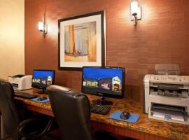 Holiday Inn Express Hotel & Suites Pittsburgh Airport by IHG, hotel poblíž Mezinárodní letiště Pittsburgh - PIT, Robinson Township