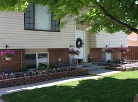 Fly Away Home、ウェストジョーダンのゴルフ場併設ホテル