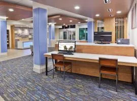 假日快捷套房酒店- 特斯維爾