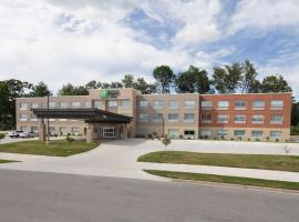 Holiday Inn Express & Suites La Porte, an IHG Hotel, hotel near Michigan City Municipal Airport - MGC, LaPorte