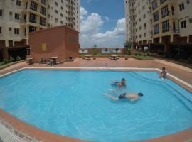 Homestay Kondo Mewah l/d kolam renang & playground di Kota Bharu，哥打巴魯的公寓