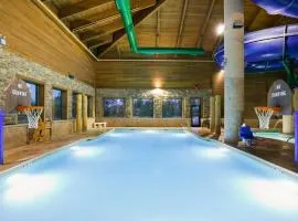 布雷納德-巴克斯特智選假日套房酒店