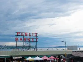 Holiday Inn Express & Suites Seattle Downtown - Lake Union by IHG