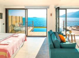 Mandalina Suites, hotel perto de Aeroporto Público da Ilha de Kastelorizo - KZS, Kas