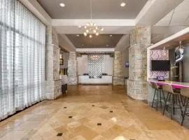 Crowne Plaza Milwaukee Airport by IHG