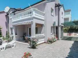 ZSA ZSA HOLIDAY HOME